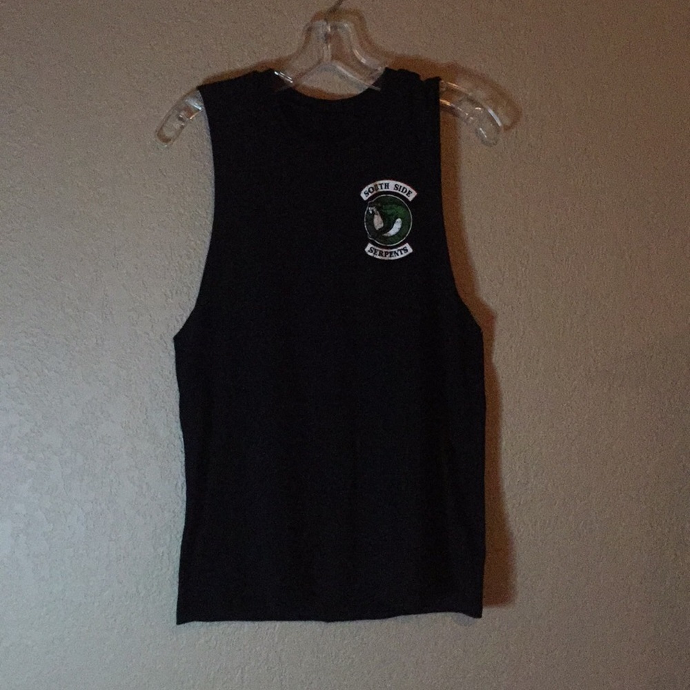 Riverdale muscle tee